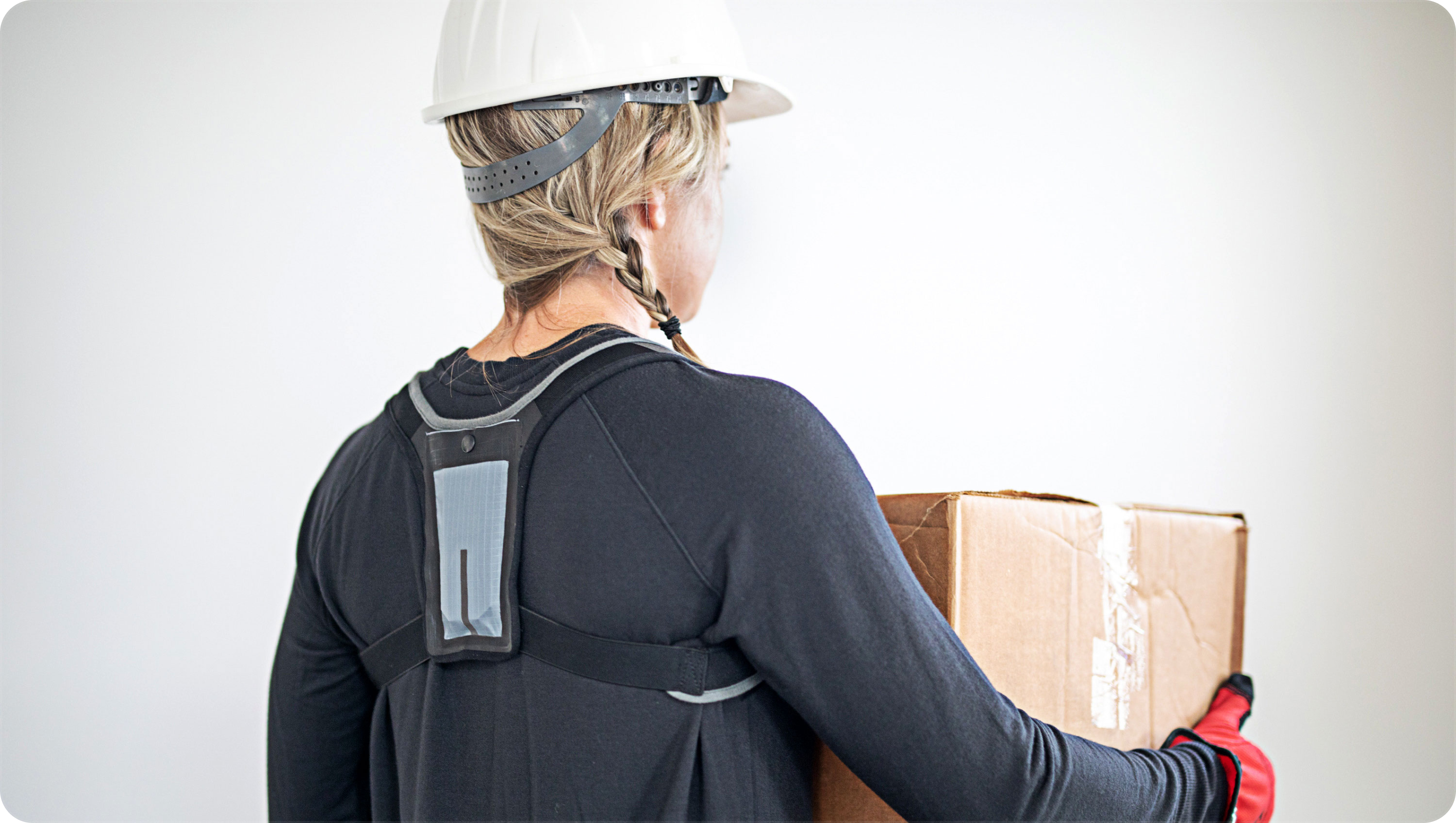 Worker wearing X-Pack wearable